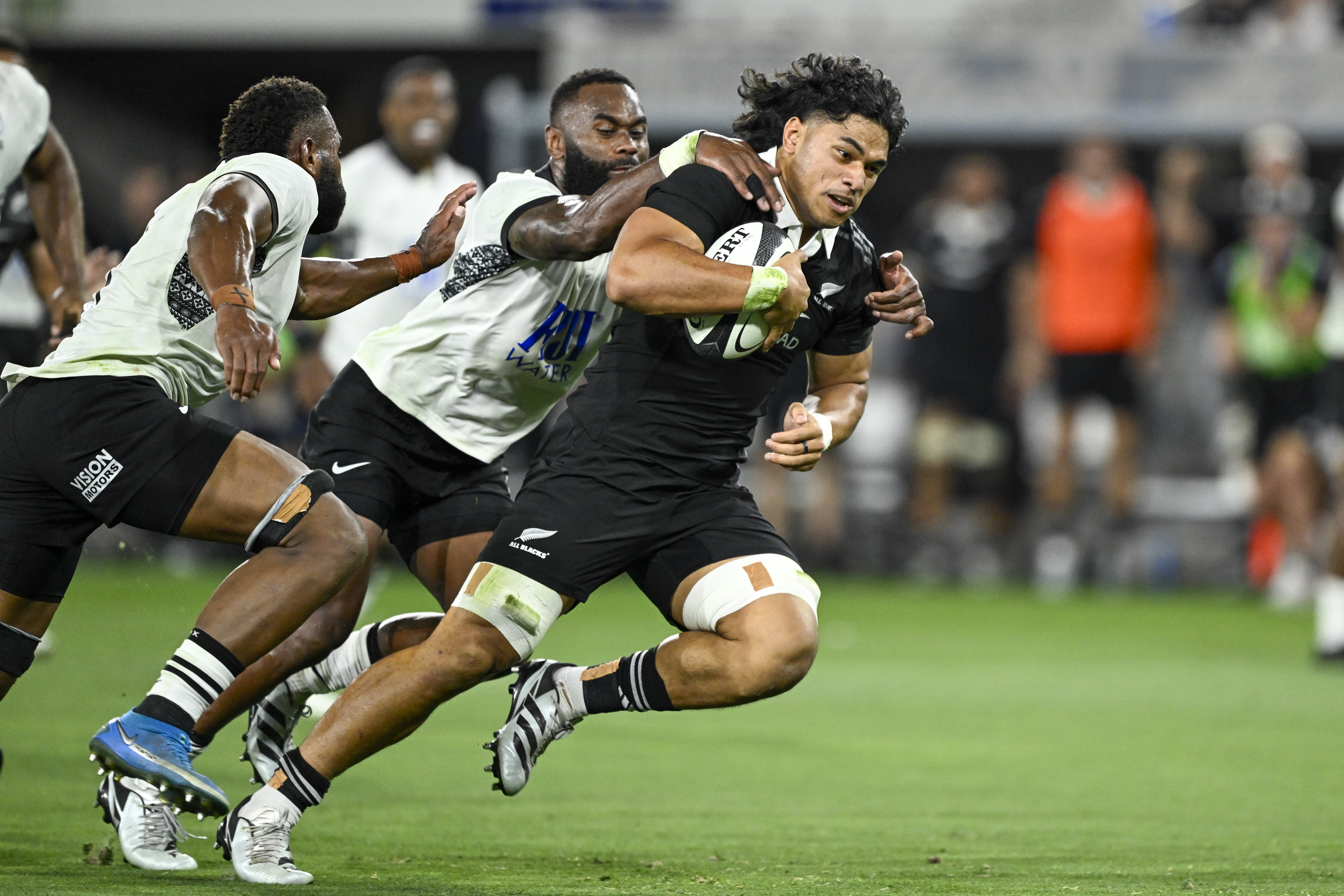 All Blacks overwhelm Fiji in San Diego
