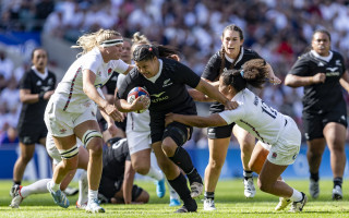 Black Ferns fall short to Red Roses in London